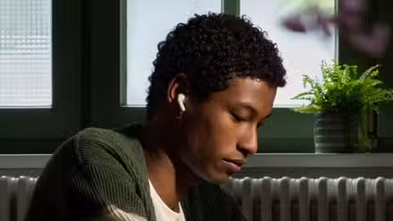 Apple AirPods 5