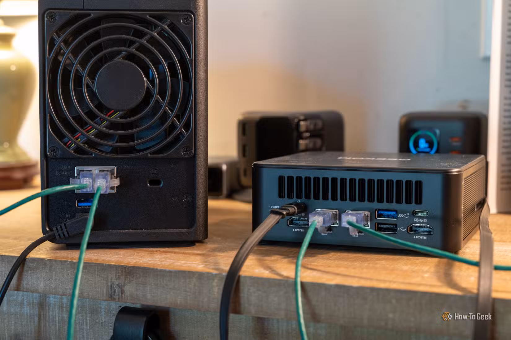 GEEKOM IT13 Max directly connected to a NAS with dual 2.5GbE cables.