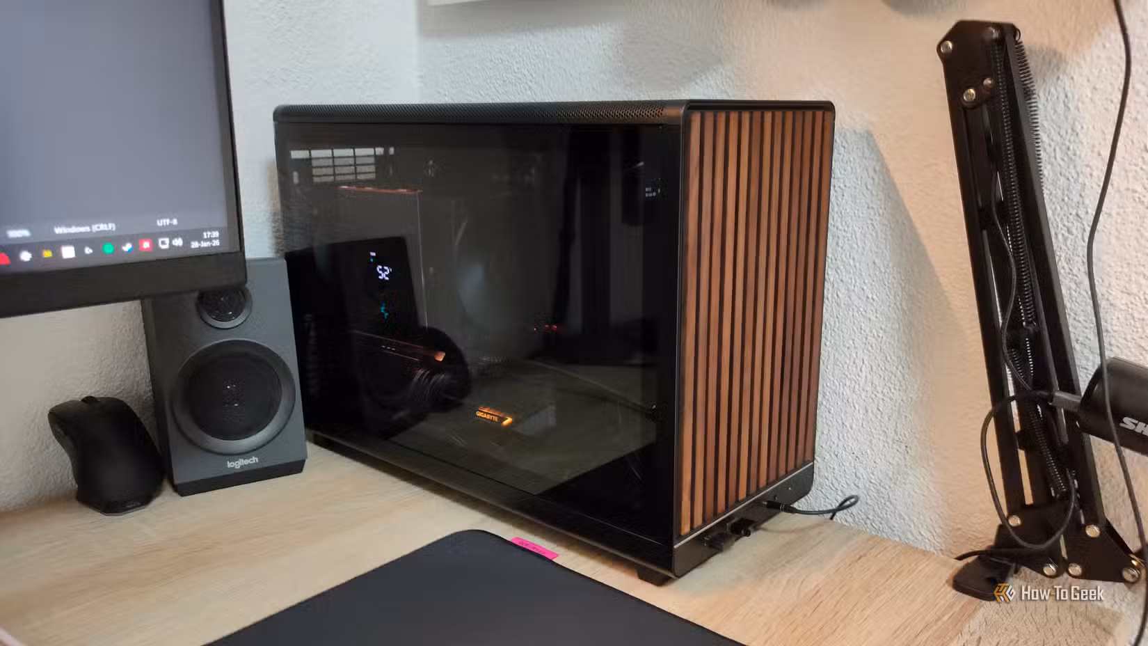 A gaming PC with an air CPU cooler and RX 9070 XT.